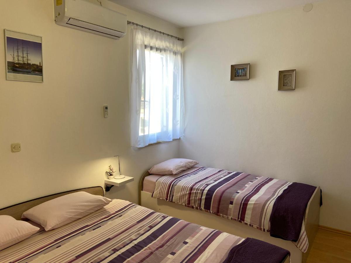 Apartment Madis & Free Bikes Пула Екстер'єр фото