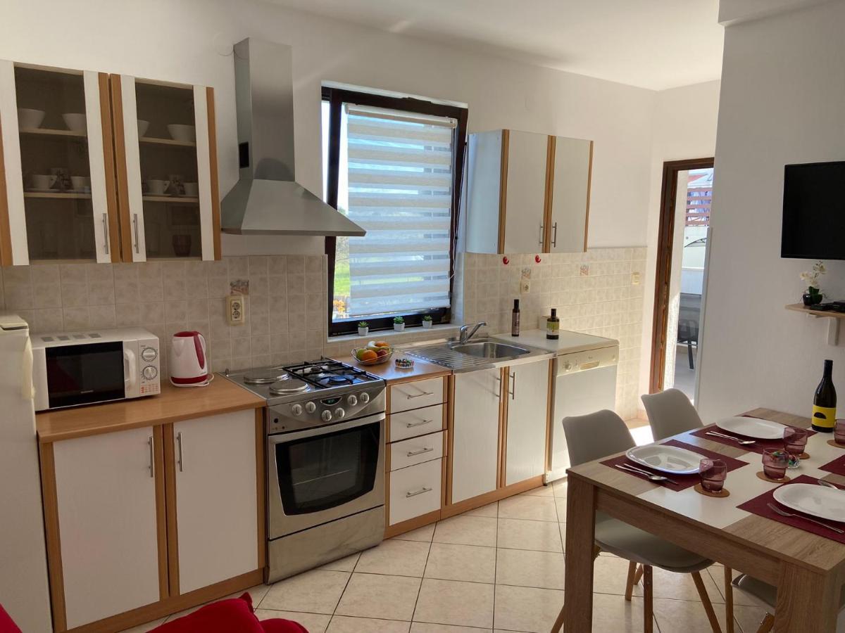 Apartment Madis & Free Bikes Пула Екстер'єр фото